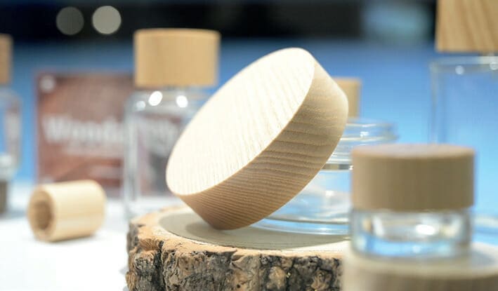 Interview with Ivonne Simons for this year’s CosmeticBusiness in Munich 5 EURO COSMETICS Magazine • Interview with Ivonne Simons for this year’s CosmeticBusiness in Munich • Ivonne Simons • Ivonne Simons