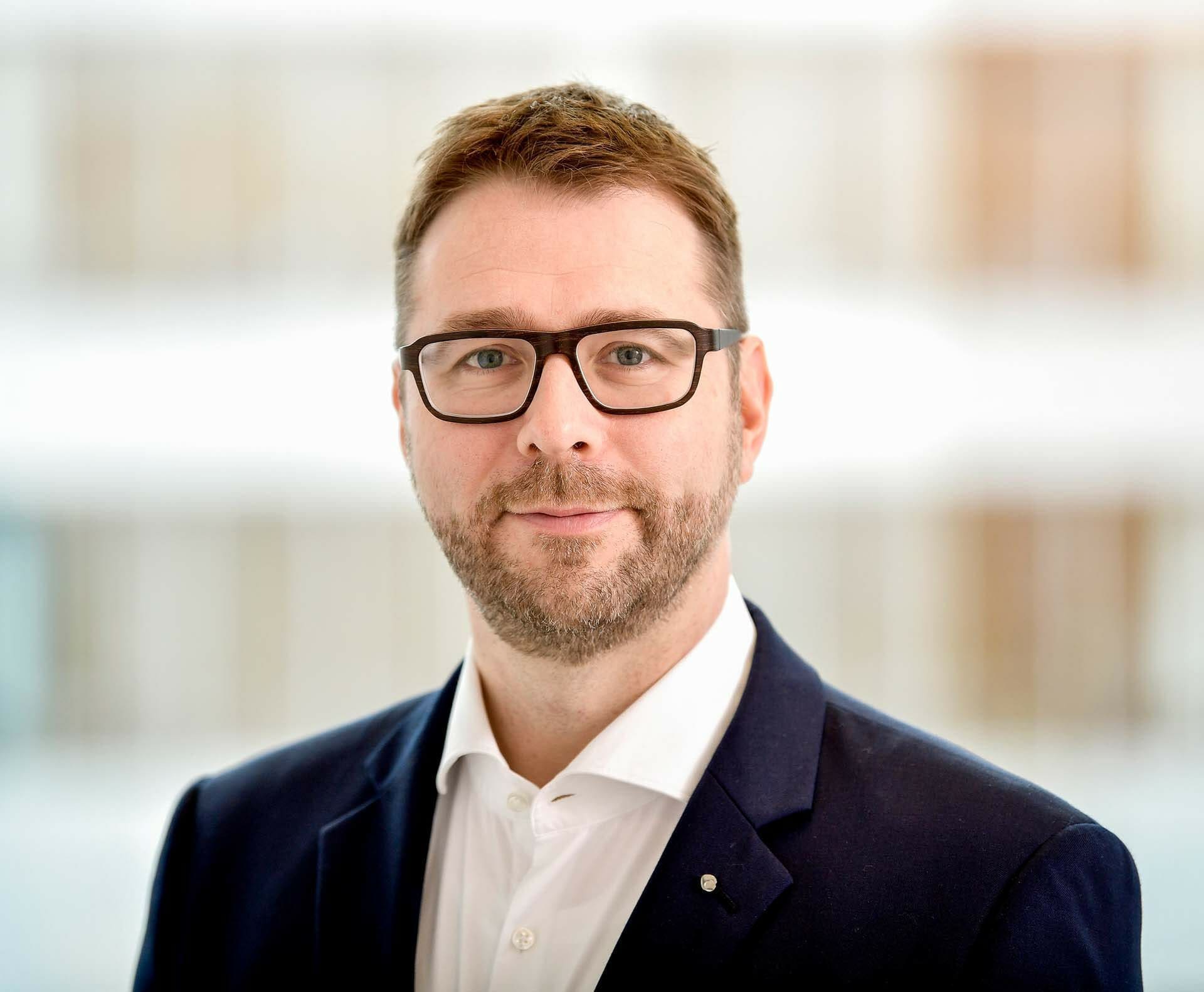 Change in management at BYK 2 EURO COSMETICS Magazine • Change in management at BYK • Euro Cosmetics • Euro Cosmetics
