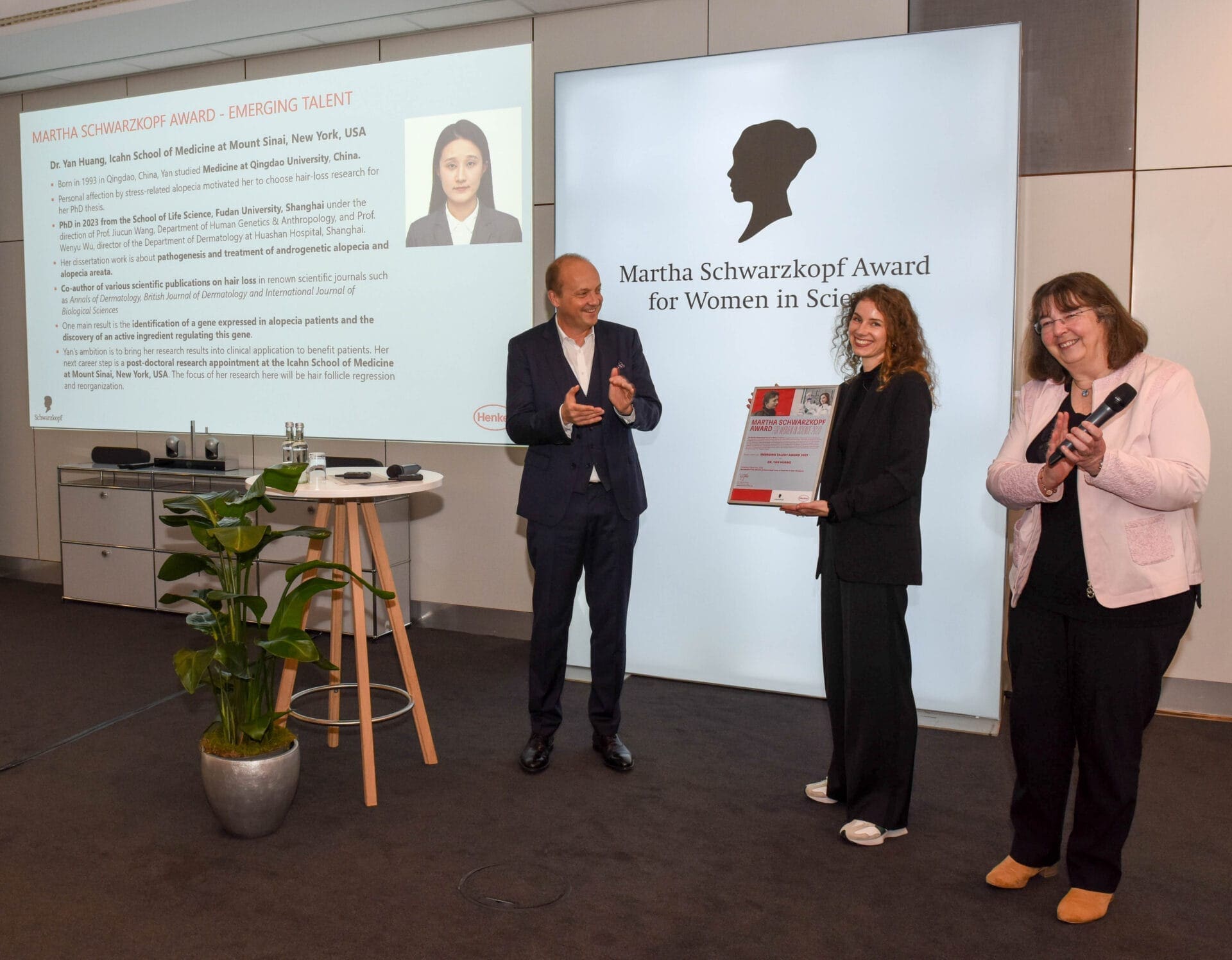 Henkel recognizes female researchers with the “Martha Schwarzkopf Award for Women in Science” 5 EURO COSMETICS Magazine • Henkel recognizes female researchers with the “Martha Schwarzkopf Award for Women in Science” • Euro Cosmetics • Euro Cosmetics