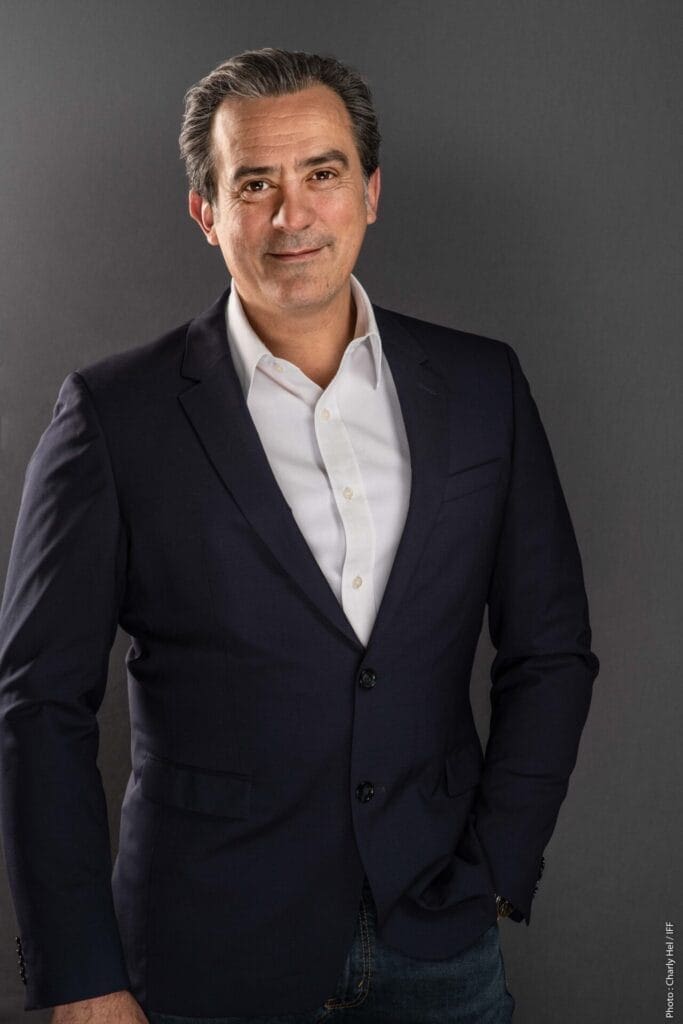 Interview with Arnaud Montet, IFF- Tradition and Innovation in the world of fragrances 3 EURO COSMETICS Magazine • Interview with Arnaud Montet, IFF- Tradition and Innovation in the world of fragrances • Arnaud Montet • Arnaud Montet