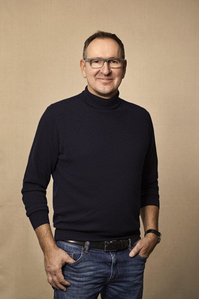 Interview with Frank Brauns, Founder and CEO of Cosphatec on his company’s success story 1 EURO COSMETICS Magazine • Interview with Frank Brauns, Founder and CEO of Cosphatec on his company’s success story • Frank Brauns • Frank Brauns