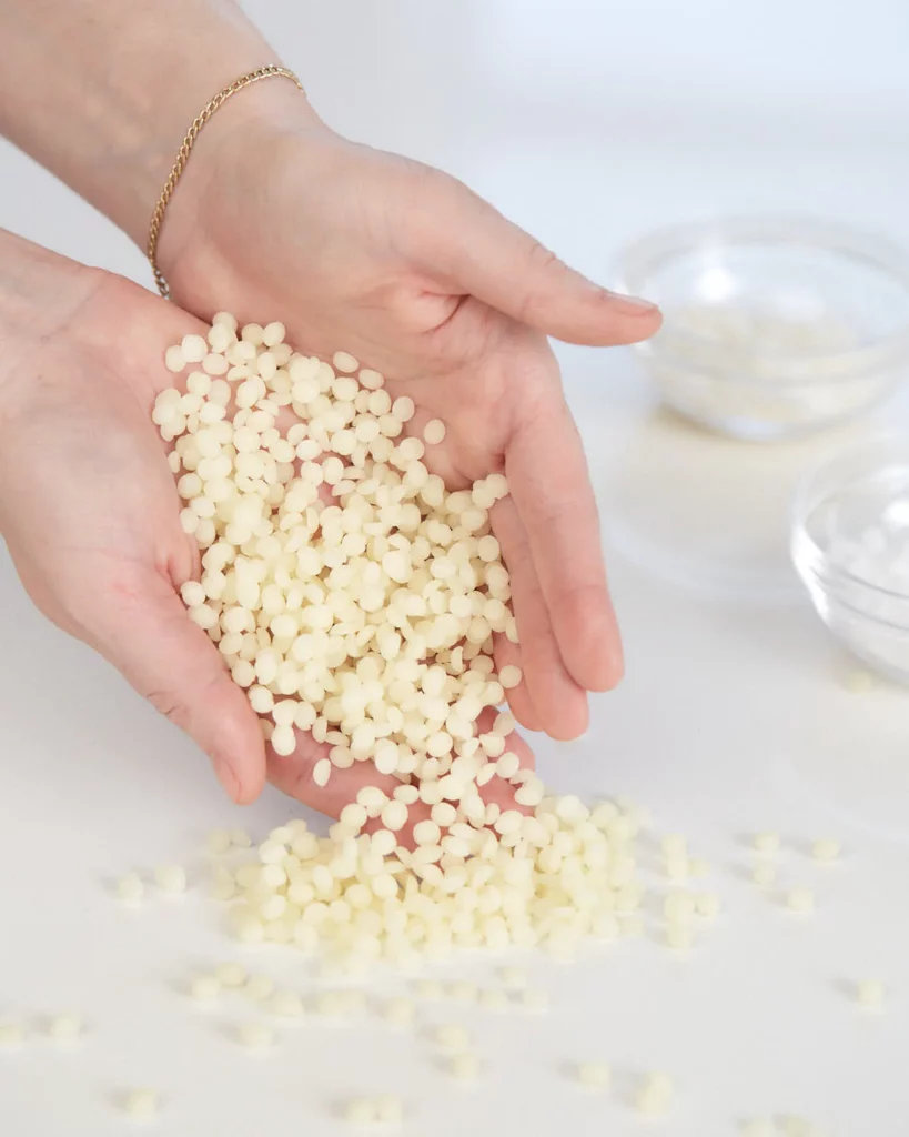 Cosmetic Ingredient Resellers are Making Materials Accessible to All 8 EURO COSMETICS Magazine • Cosmetic Ingredient Resellers are Making Materials Accessible to All • Deanna Utroske • Deanna Utroske