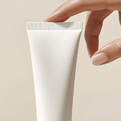 When Claims Outpace Science: Why Cosmetics Must Reclaim Credibility 1 EURO COSMETICS Magazine • When Claims Outpace Science: Why Cosmetics Must Reclaim Credibility • Theresa Callaghan • Theresa Callaghan